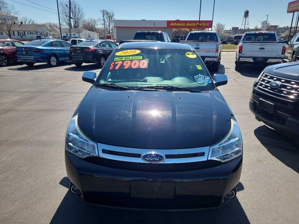 Ford Focus 4dr Sdn SEL 2010