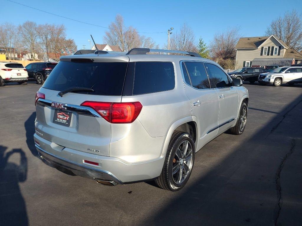GMC Acadia AWD 4dr Denali 2017