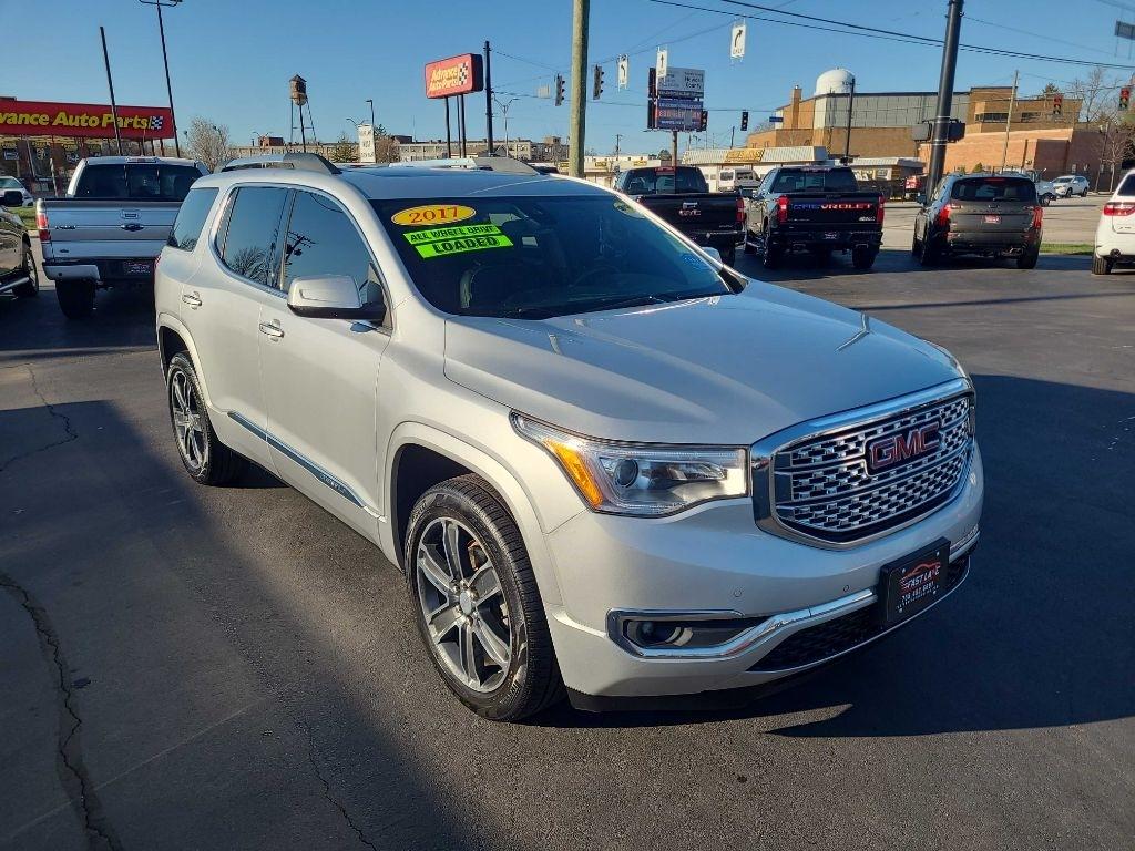 GMC Acadia AWD 4dr Denali 2017