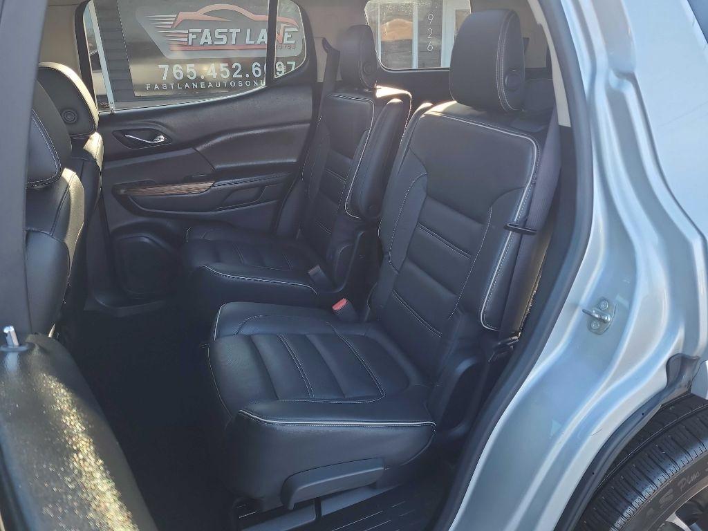 GMC Acadia AWD 4dr Denali 2017