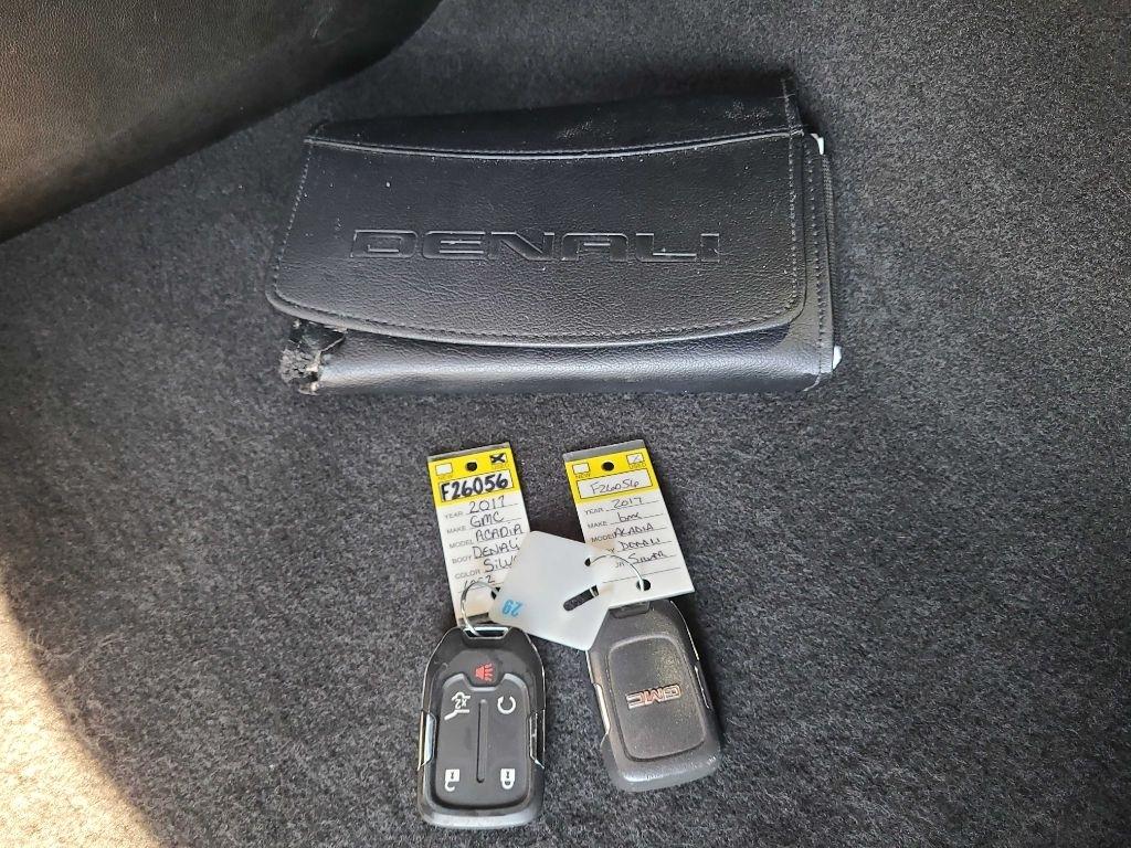 GMC Acadia AWD 4dr Denali 2017