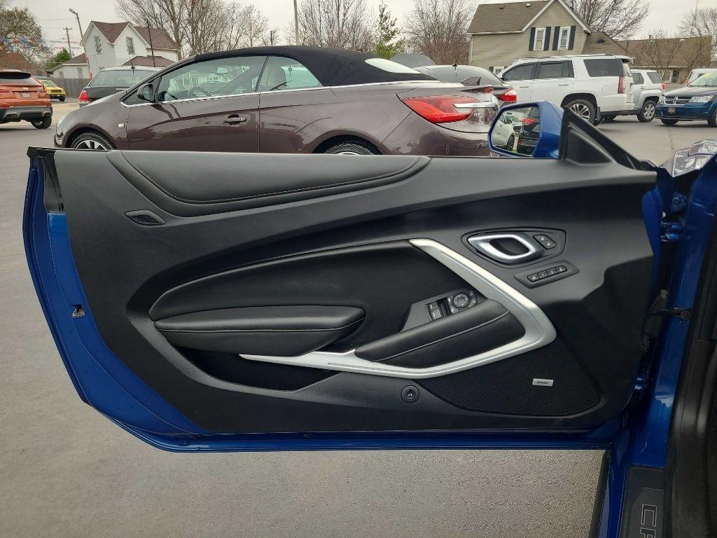 Chevrolet Camaro 2dr Conv 3LT 2021