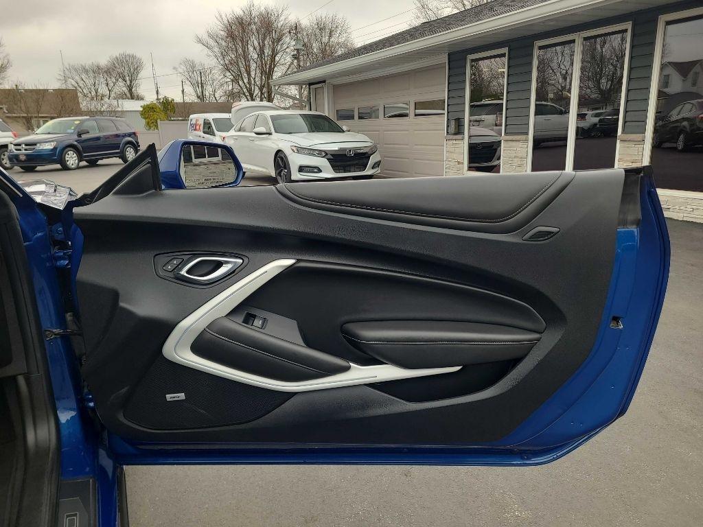 Chevrolet Camaro 2dr Conv 3LT 2021