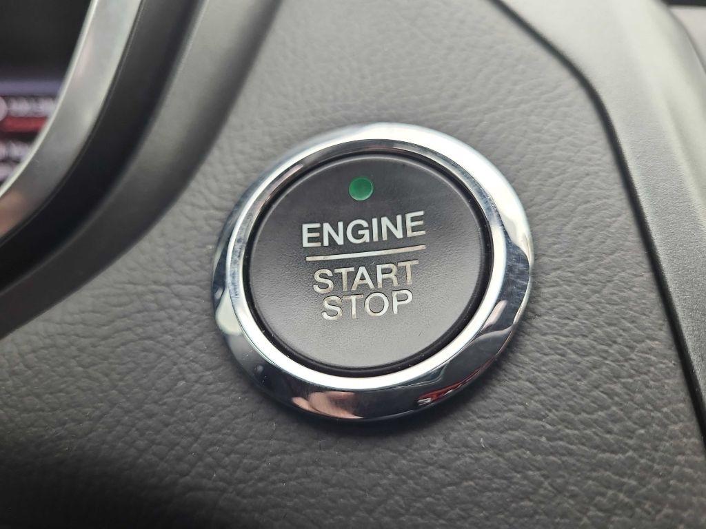 Ford Fusion 4dr Sdn Titanium FWD 2014