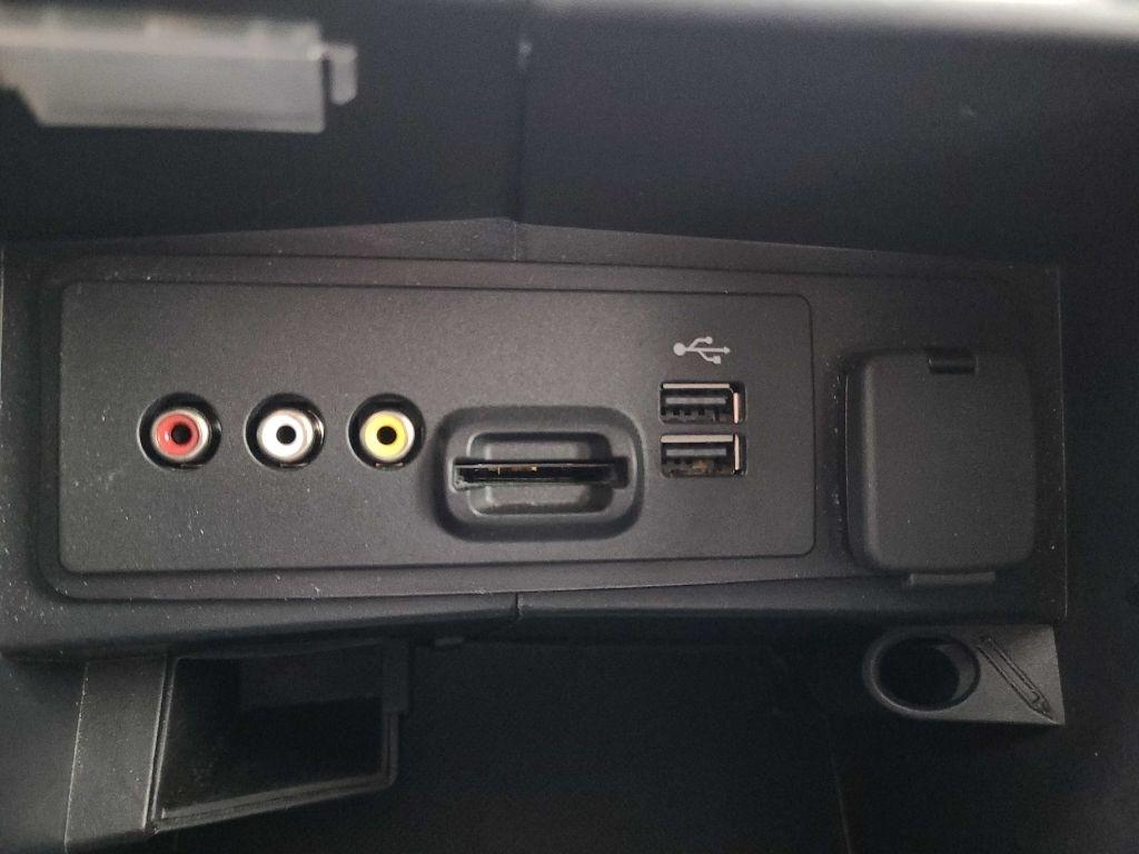 Ford Fusion 4dr Sdn Titanium FWD 2014