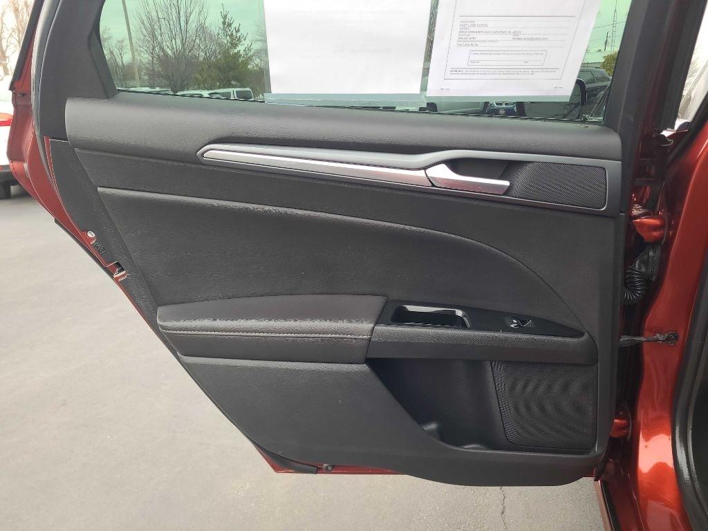 Ford Fusion 4dr Sdn Titanium FWD 2014