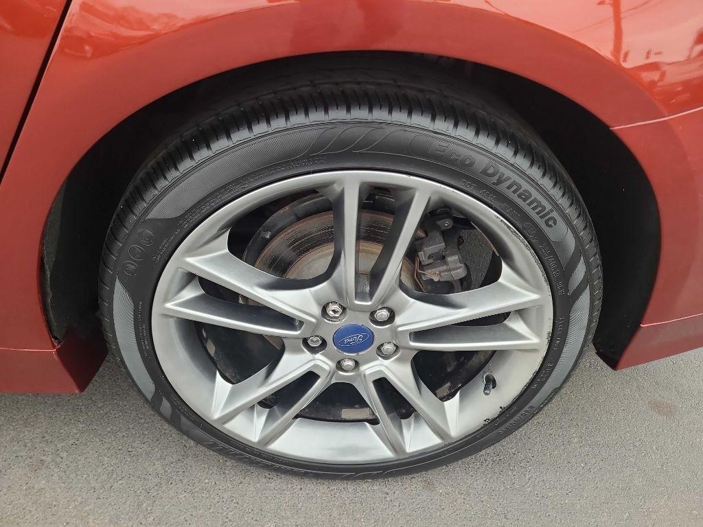 Ford Fusion 4dr Sdn Titanium FWD 2014