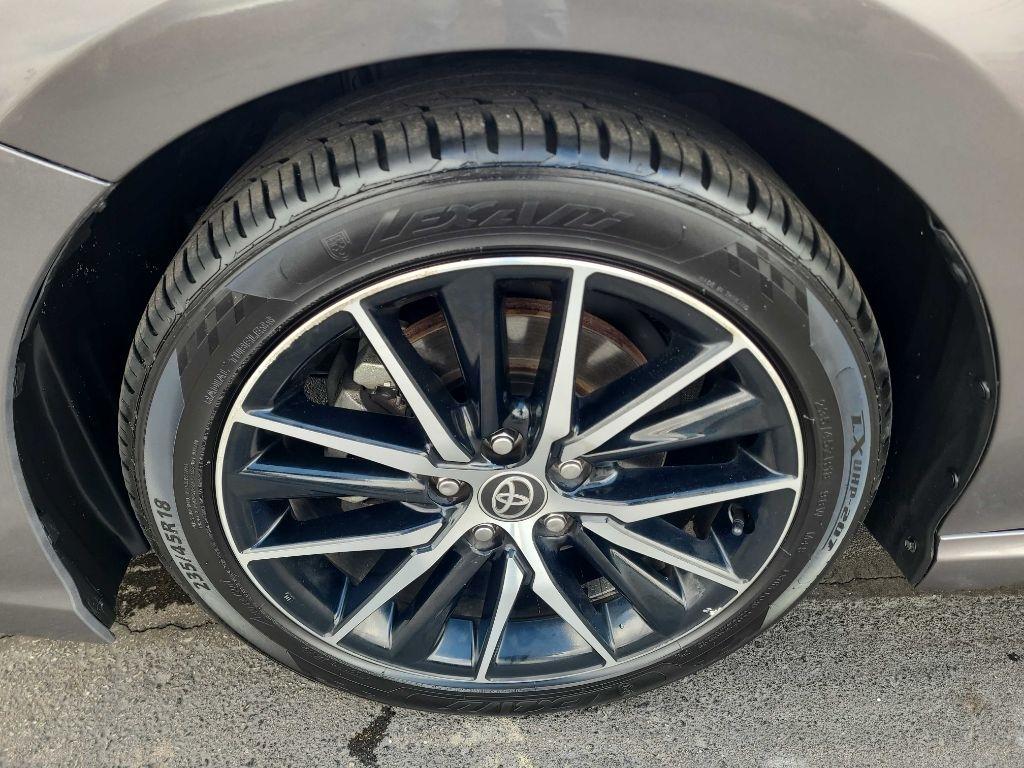 Toyota Camry SE Nightshade Auto (Natl) 2021