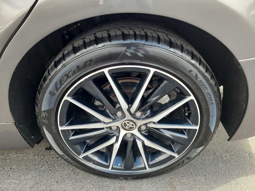 Toyota Camry SE Nightshade Auto (Natl) 2021