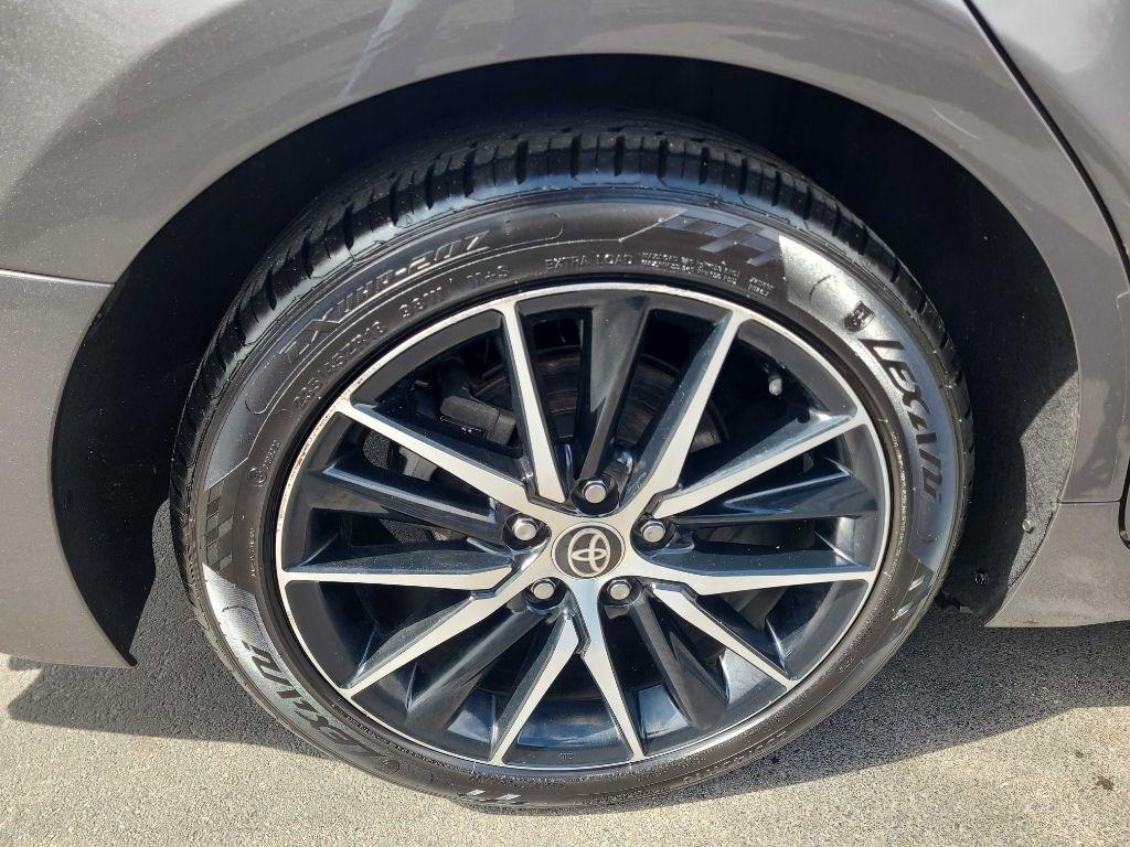 Toyota Camry SE Nightshade Auto (Natl) 2021