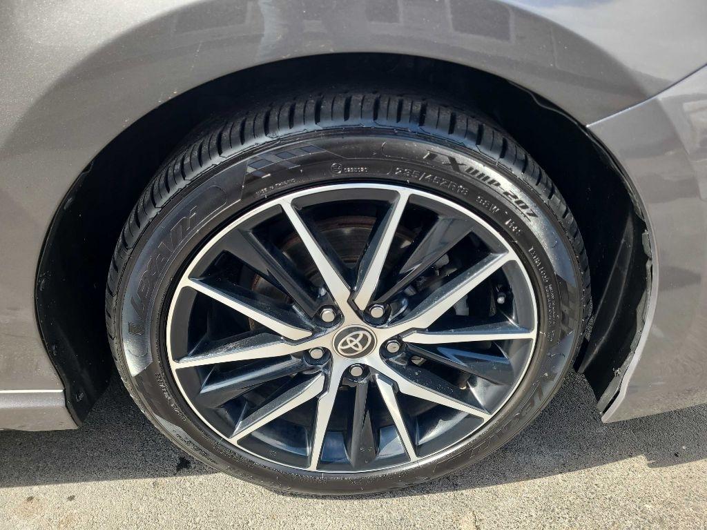 Toyota Camry SE Nightshade Auto (Natl) 2021