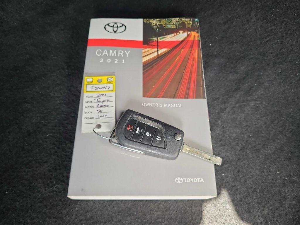 Toyota Camry SE Nightshade Auto (Natl) 2021