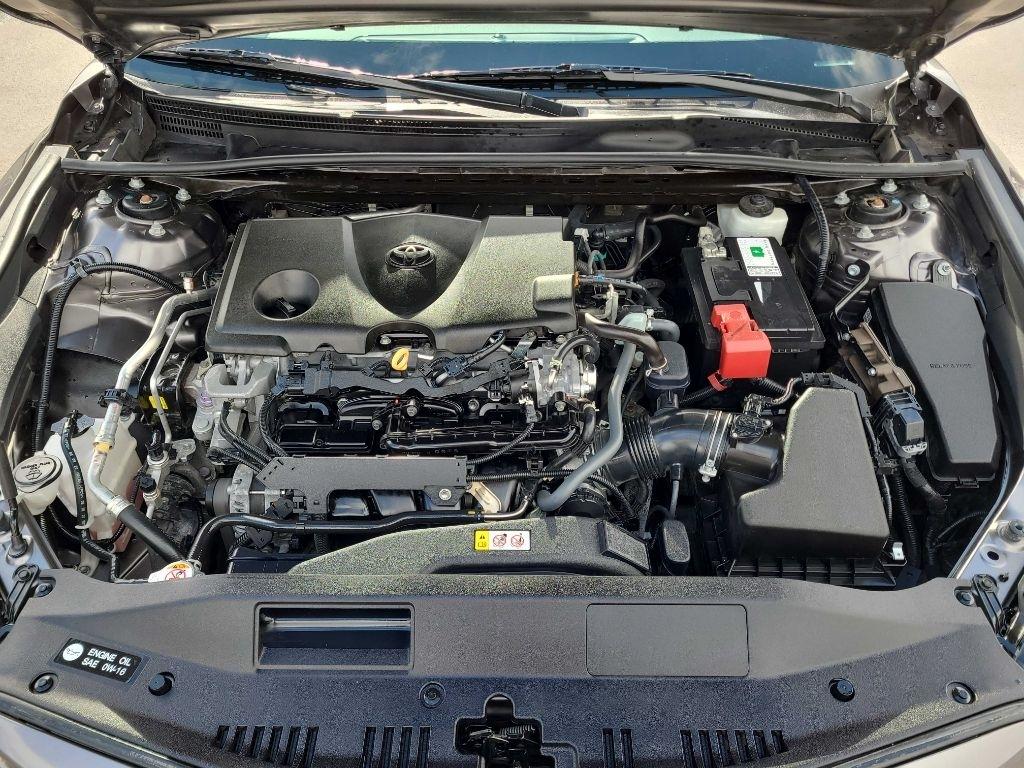 Toyota Camry SE Nightshade Auto (Natl) 2021