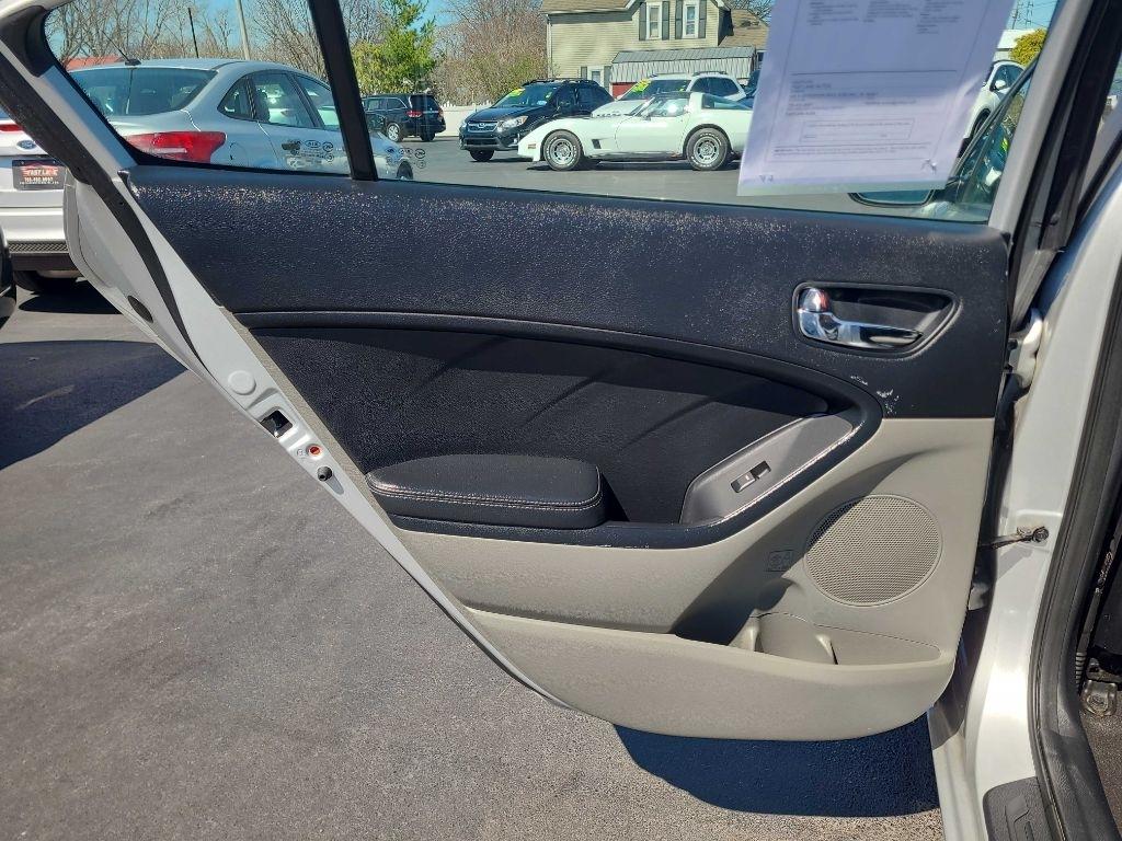 Kia Forte 4dr Sdn Auto LX 2015