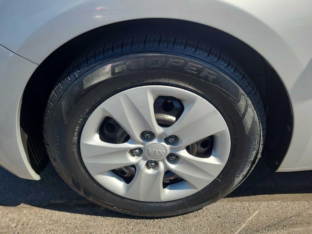 Kia Forte 4dr Sdn Auto LX 2015