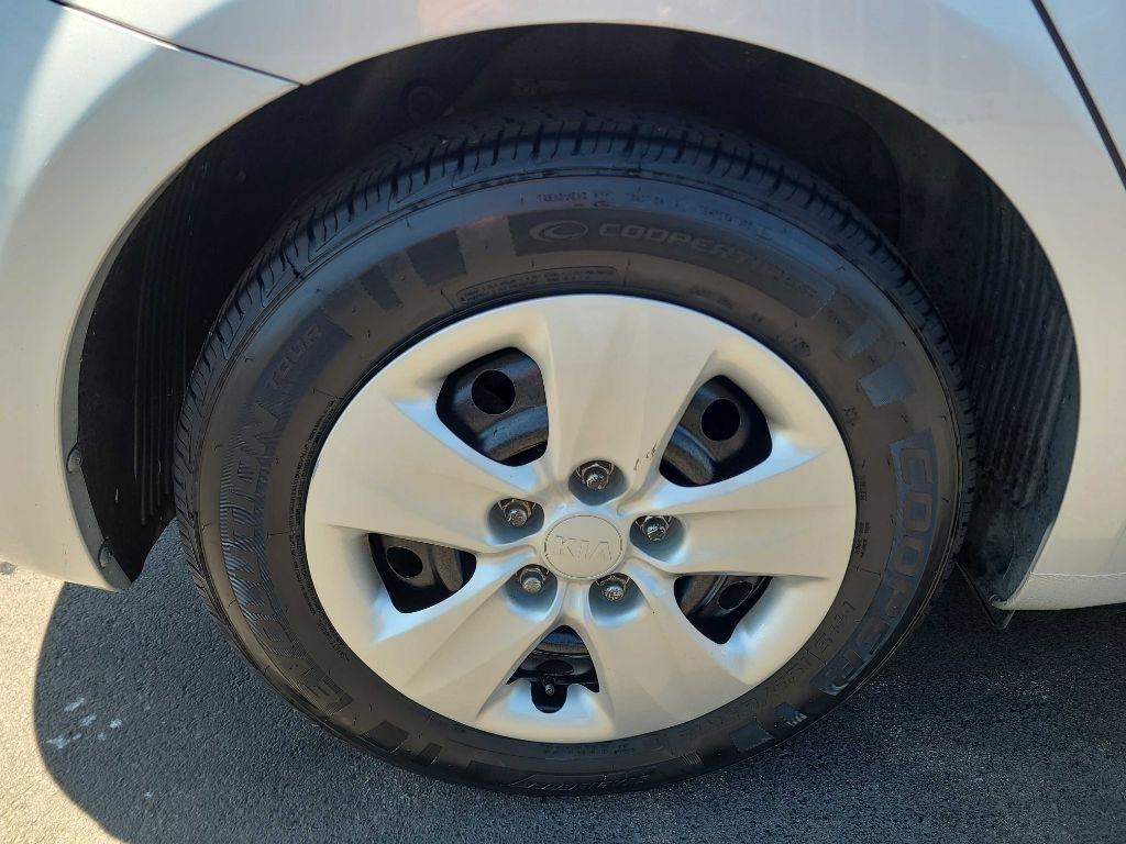 Kia Forte 4dr Sdn Auto LX 2015