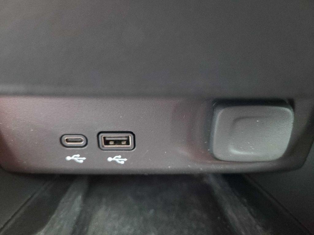 Buick Envista FWD 4dr Avenir 2024