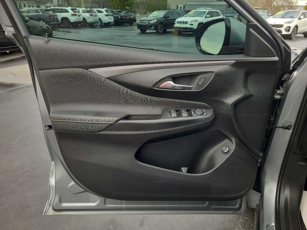 Buick Envista FWD 4dr Avenir 2024