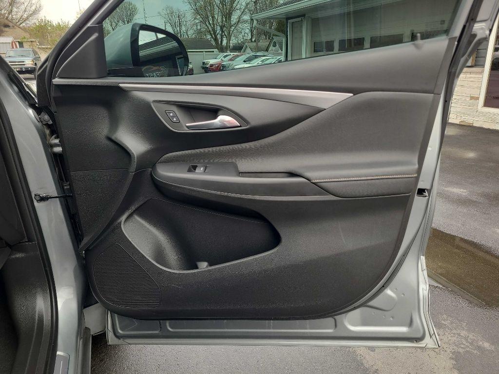 Buick Envista FWD 4dr Avenir 2024