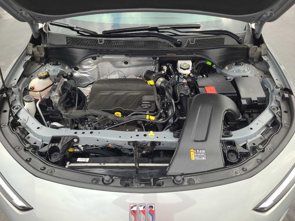 Buick Envista FWD 4dr Avenir 2024