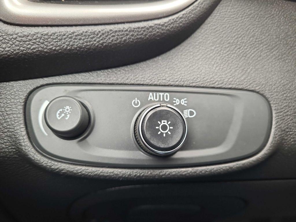 Chevrolet Trax FWD 4dr LT 2019