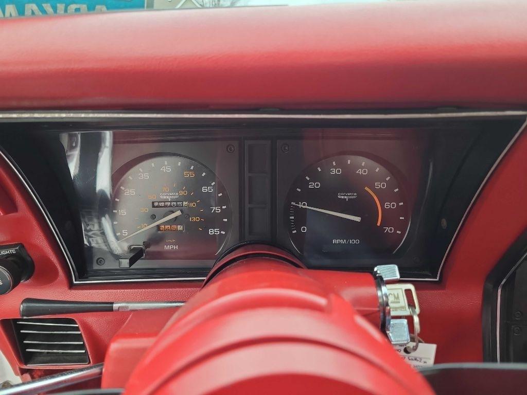 Chevrolet Corvette 1LT Coupe Automatic 1981