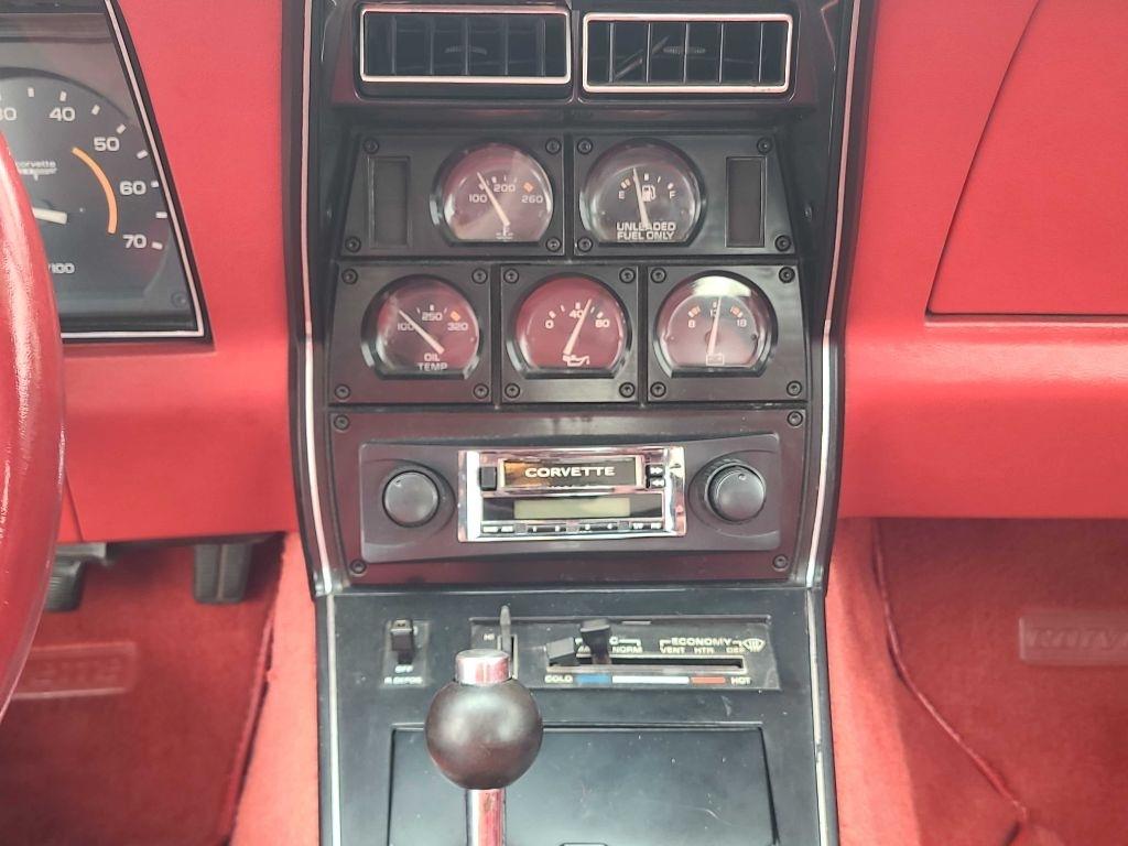 Chevrolet Corvette 1LT Coupe Automatic 1981