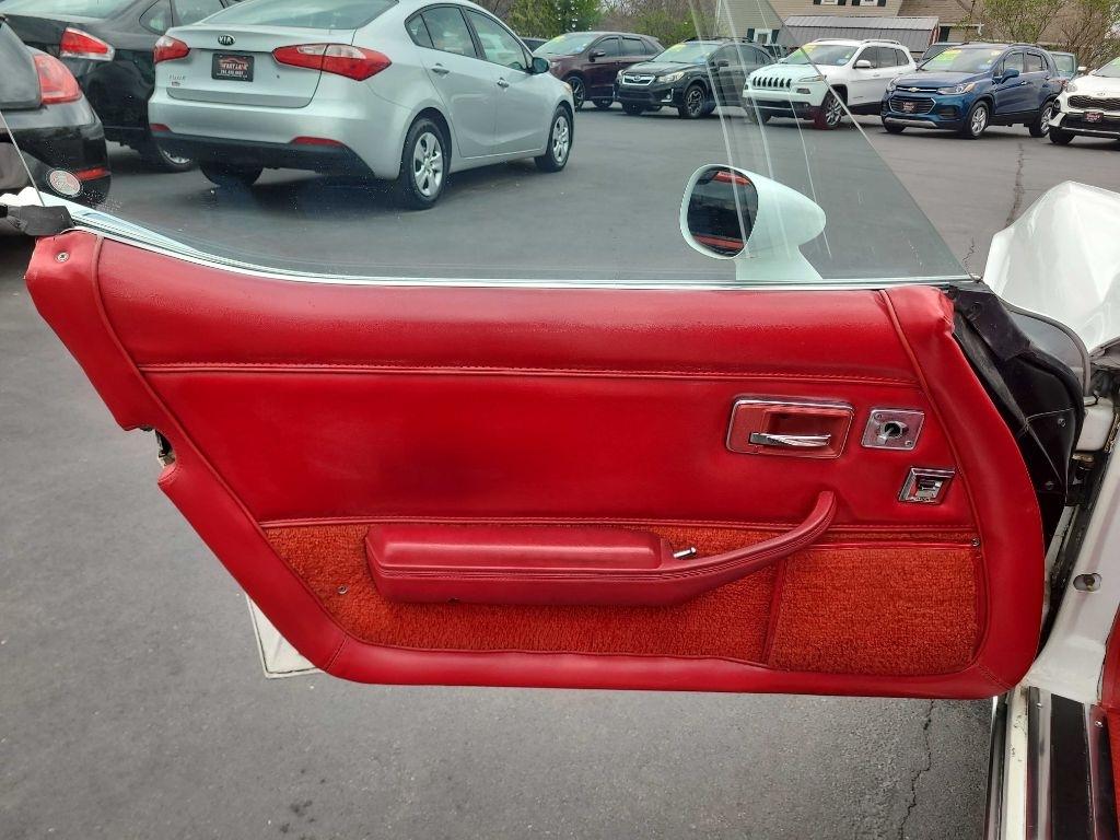 Chevrolet Corvette 1LT Coupe Automatic 1981