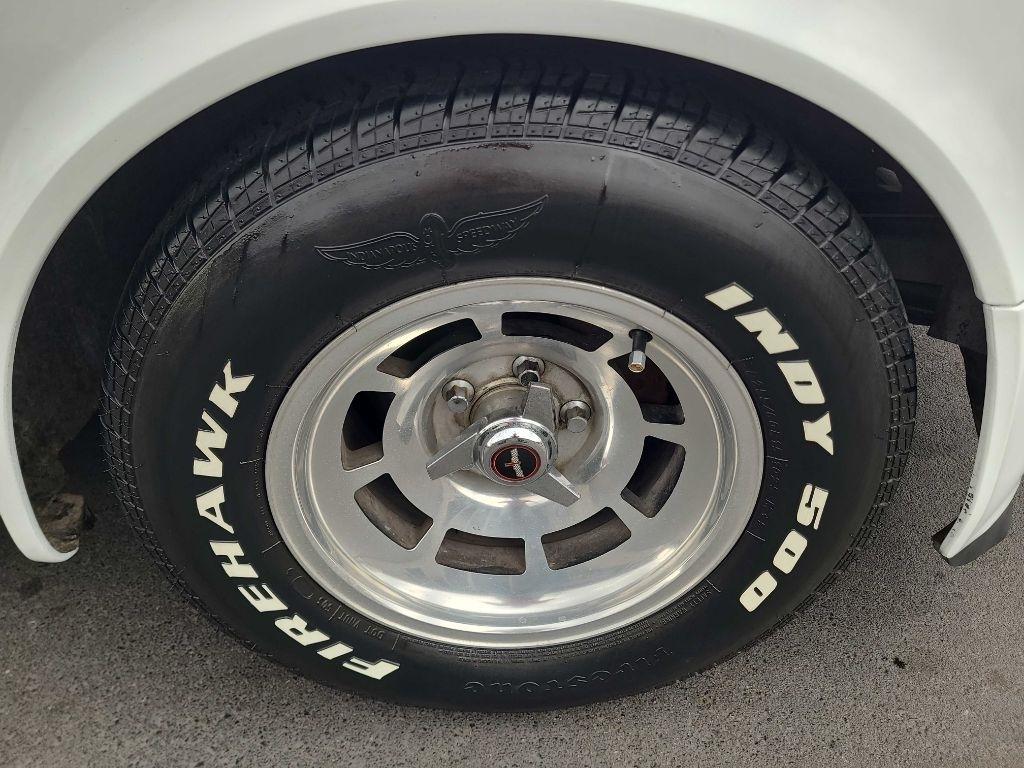 Chevrolet Corvette 1LT Coupe Automatic 1981