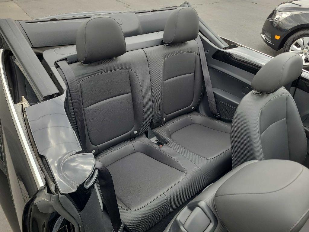 Volkswagen Beetle Convertible 2dr DSG 2.0T R-Line 2014