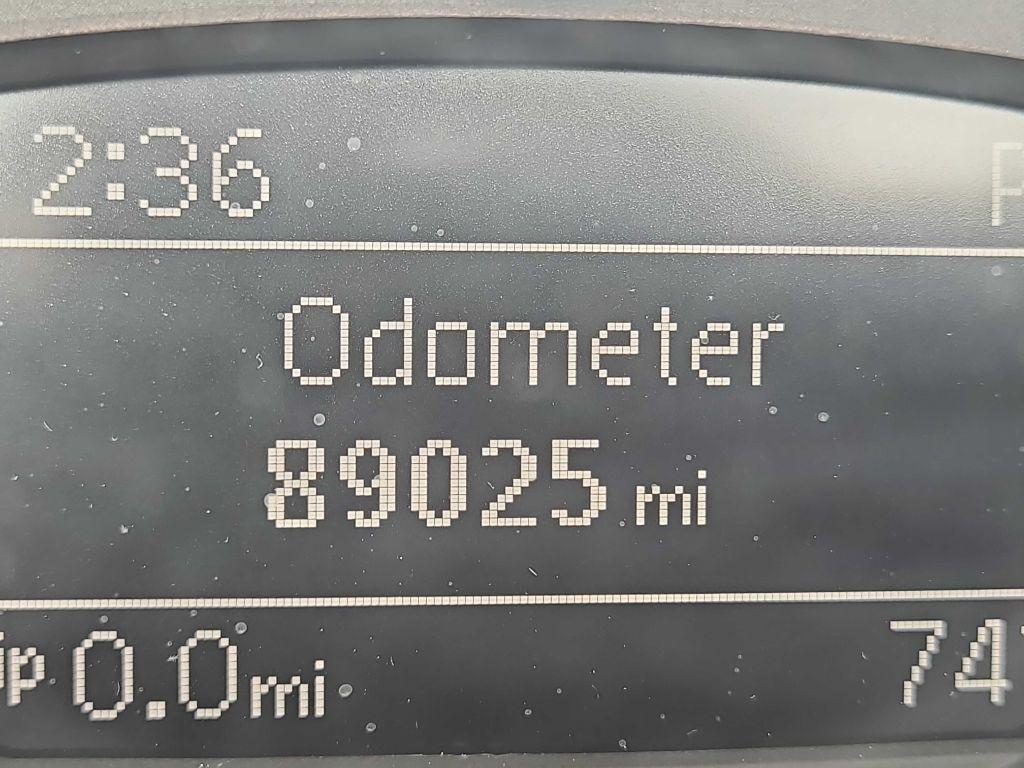 Volkswagen Beetle Convertible 2dr DSG 2.0T R-Line 2014