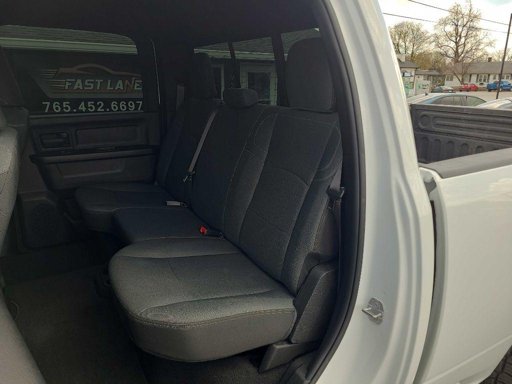 RAM 2500 Tradesman 4x4 Crew Cab 6'4" Box 2022