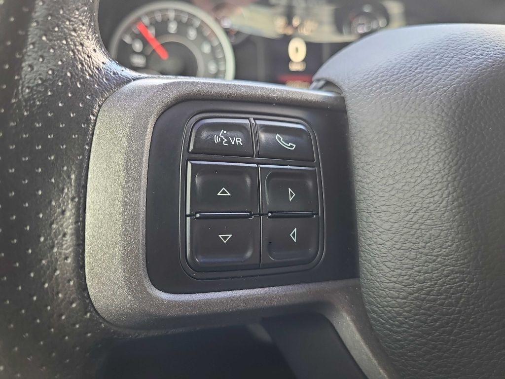 RAM 2500 Tradesman 4x4 Crew Cab 6'4" Box 2022