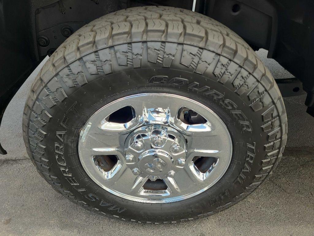 RAM 2500 Tradesman 4x4 Crew Cab 6'4" Box 2022