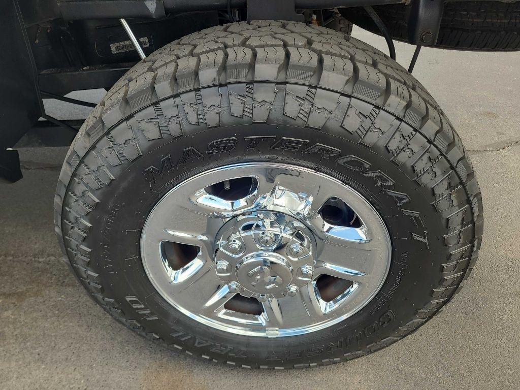 RAM 2500 Tradesman 4x4 Crew Cab 6'4" Box 2022