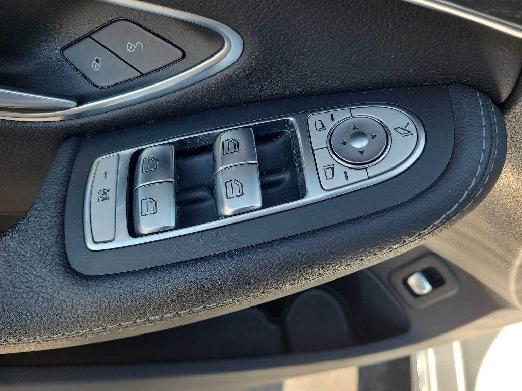 Mercedes-Benz C-Class C 300 4MATIC Sedan 2019