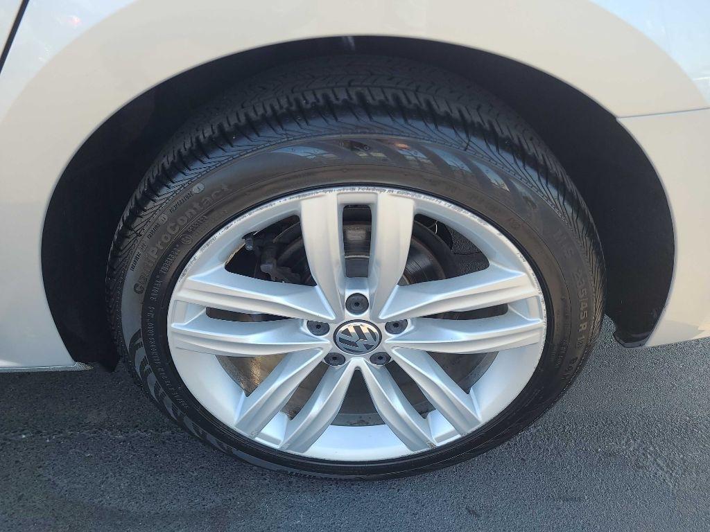 Volkswagen Passat 2.0T SE Auto 2018