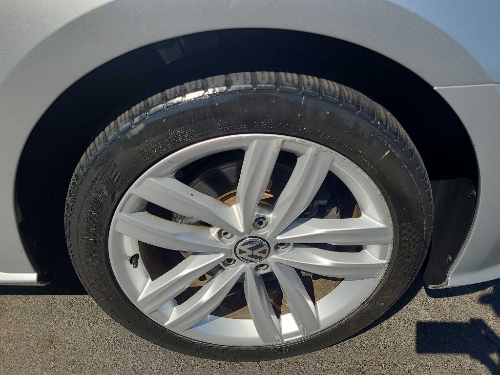 Volkswagen Passat 2.0T SE Auto 2018