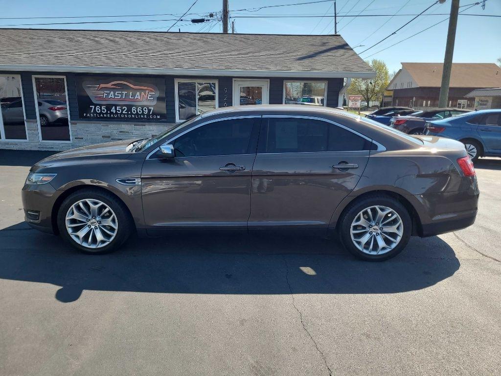Ford Taurus 4dr Sdn Limited AWD 2016