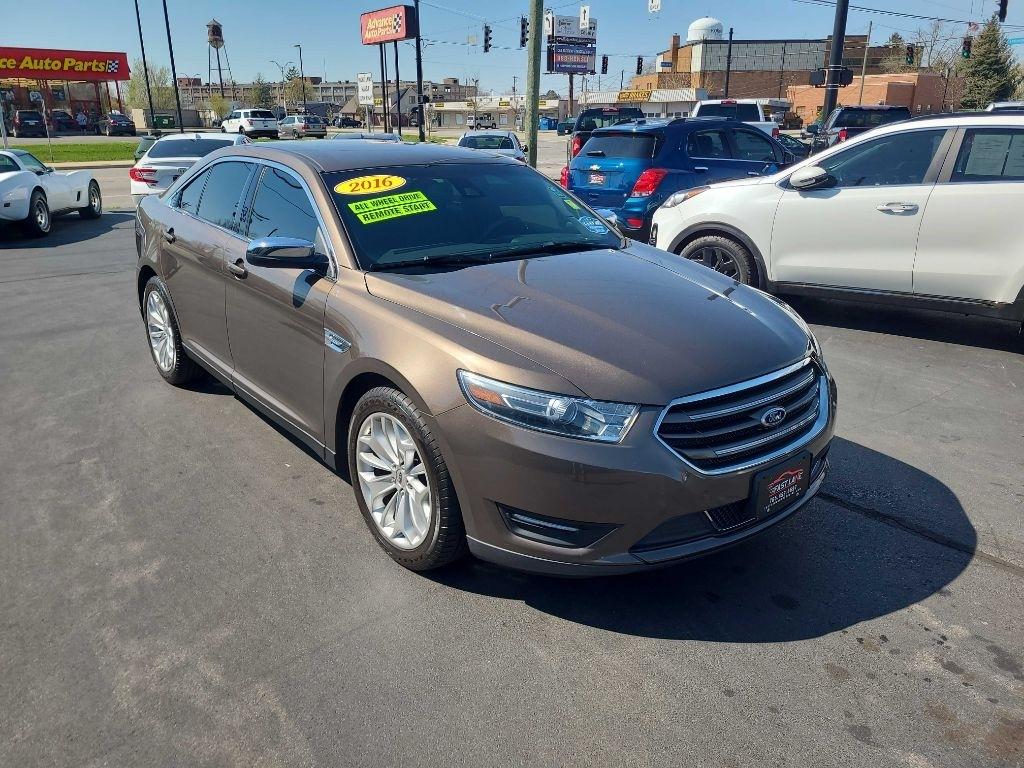Ford Taurus 4dr Sdn Limited AWD 2016