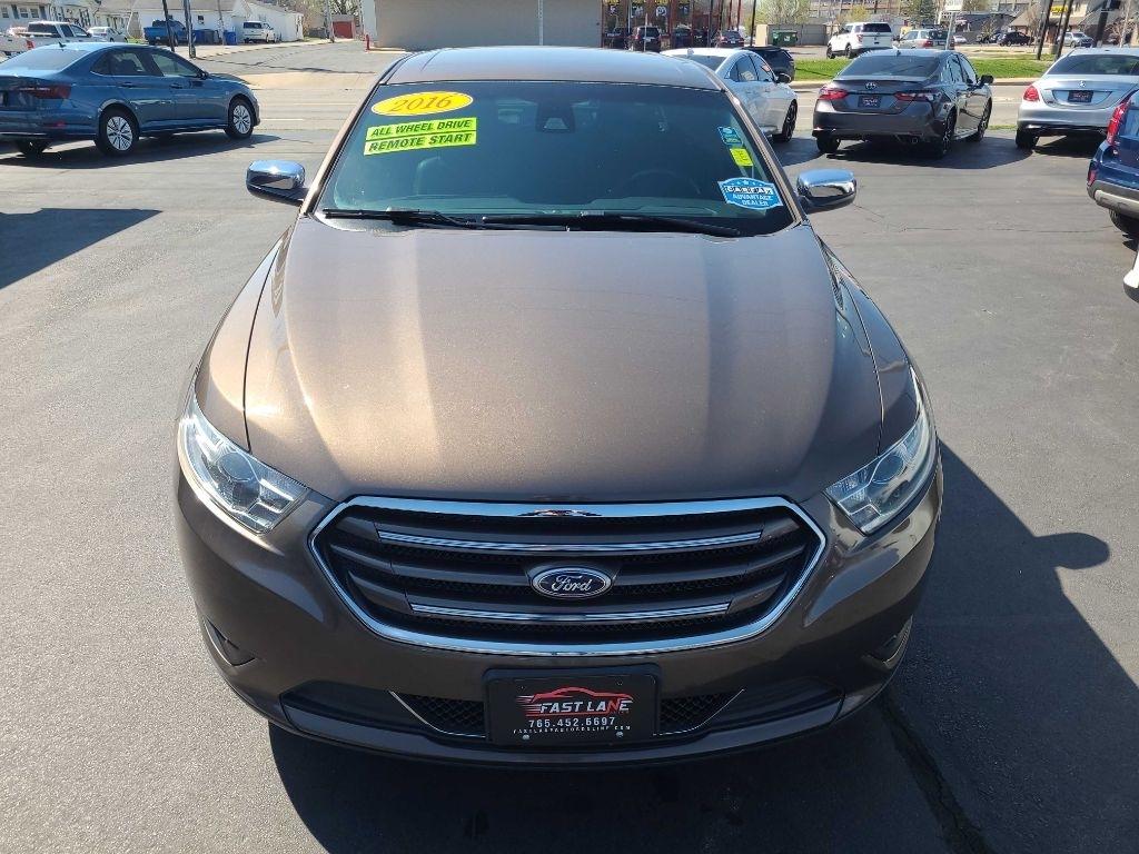 Ford Taurus 4dr Sdn Limited AWD 2016