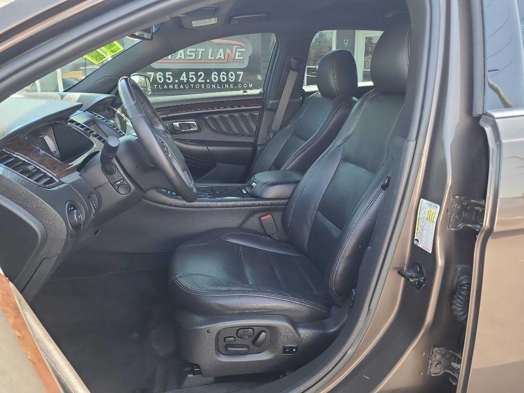 Ford Taurus 4dr Sdn Limited AWD 2016