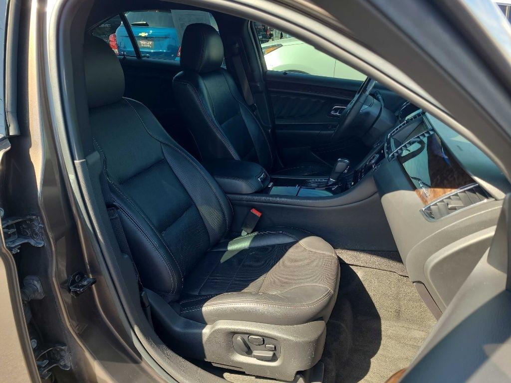 Ford Taurus 4dr Sdn Limited AWD 2016