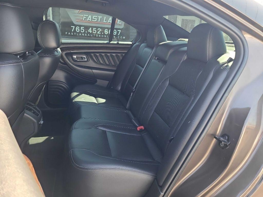 Ford Taurus 4dr Sdn Limited AWD 2016