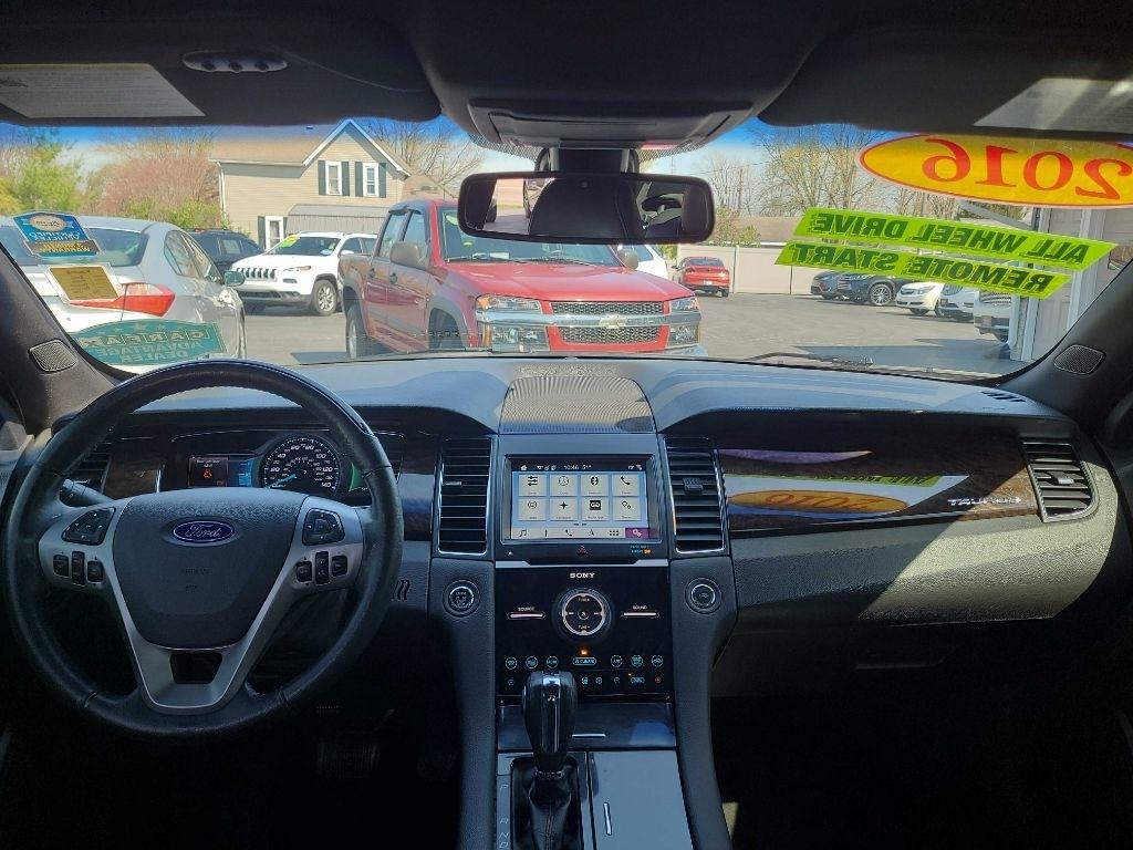 Ford Taurus 4dr Sdn Limited AWD 2016