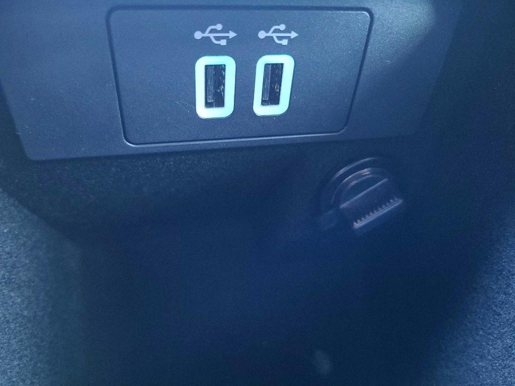 Ford Taurus 4dr Sdn Limited AWD 2016