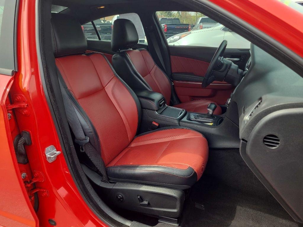 Dodge Charger 4dr Sdn RT RWD 2015