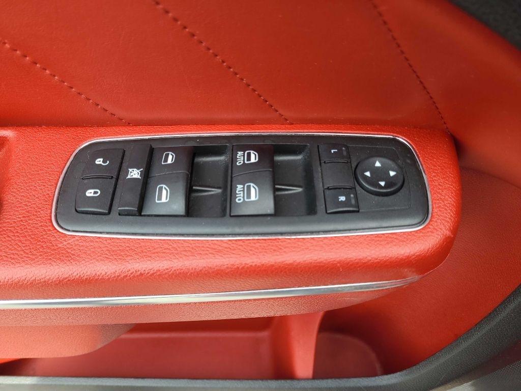 Dodge Charger 4dr Sdn RT RWD 2015