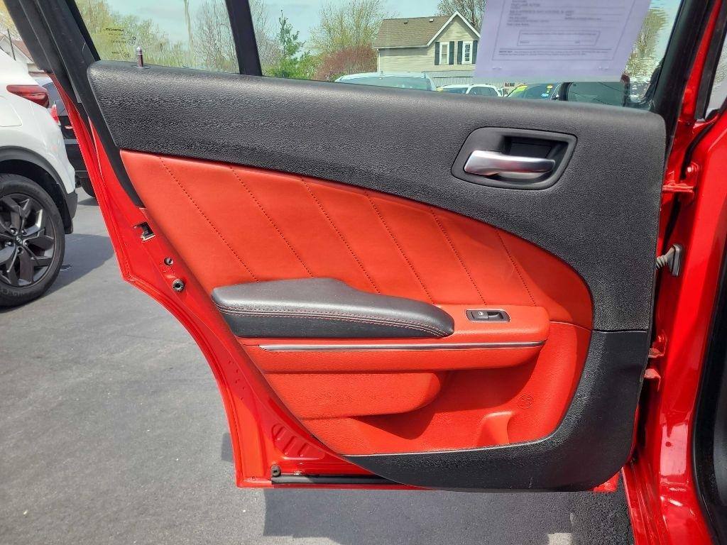 Dodge Charger 4dr Sdn RT RWD 2015