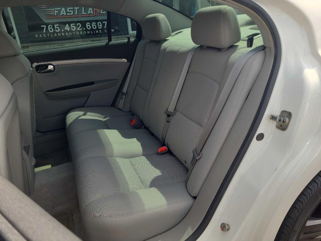 Saturn Aura 4dr Sdn XE 2008